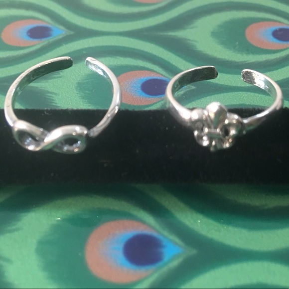 Mabroka Jewelry - 2 Sterling silver Toe Rings Fleur delis & infinity